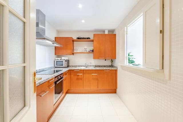 1 slaapkamer Appartement te koop in Marbella met zwembad garage - € 480.000 (Ref: 9976915)