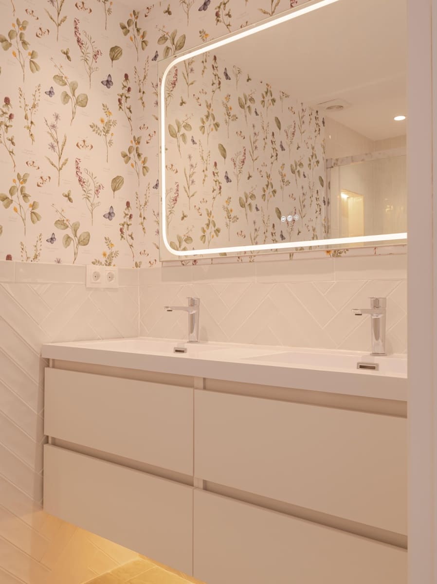 3 sypialnia Apartament na sprzedaż w Estepona z basenem garażem - 699 000 € (Ref: 9976916)