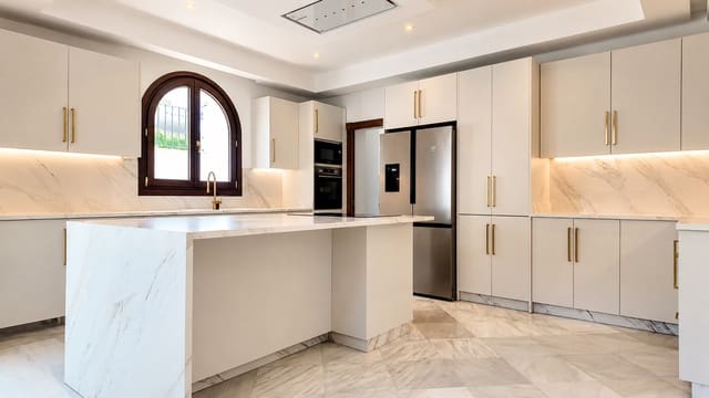 3 camera da letto Appartamento in vendita in Marbella con piscina garage - 3.495.000 € (Rif: 9976920)