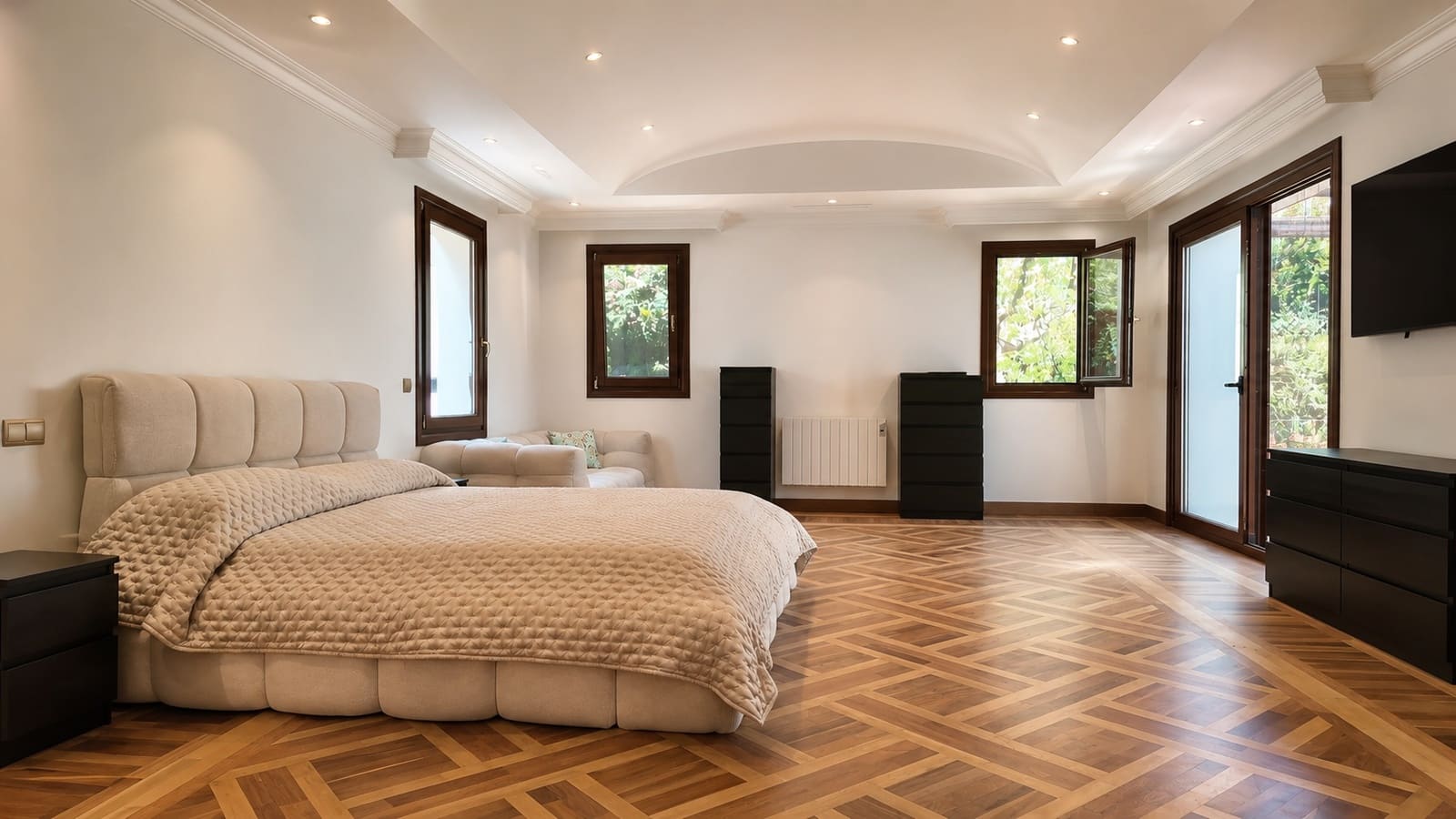 3 soverom Leilighet til salgs i Marbella med svømmebasseng garasje - € 3 495 000 (Ref: 9976920)