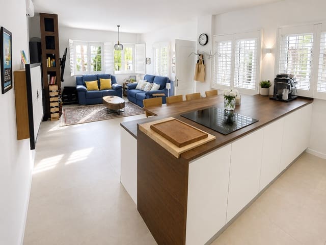 2 slaapkamer Appartement te koop in Nueva Andalucía Centro, Marbella - € 995.000 (Ref: 9984547)