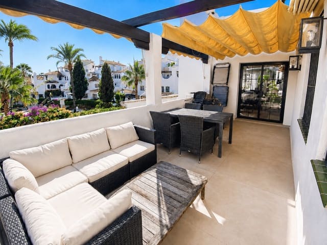 2 slaapkamer Appartement te koop in Nueva Andalucía Centro, Marbella - € 995.000 (Ref: 9984547)
