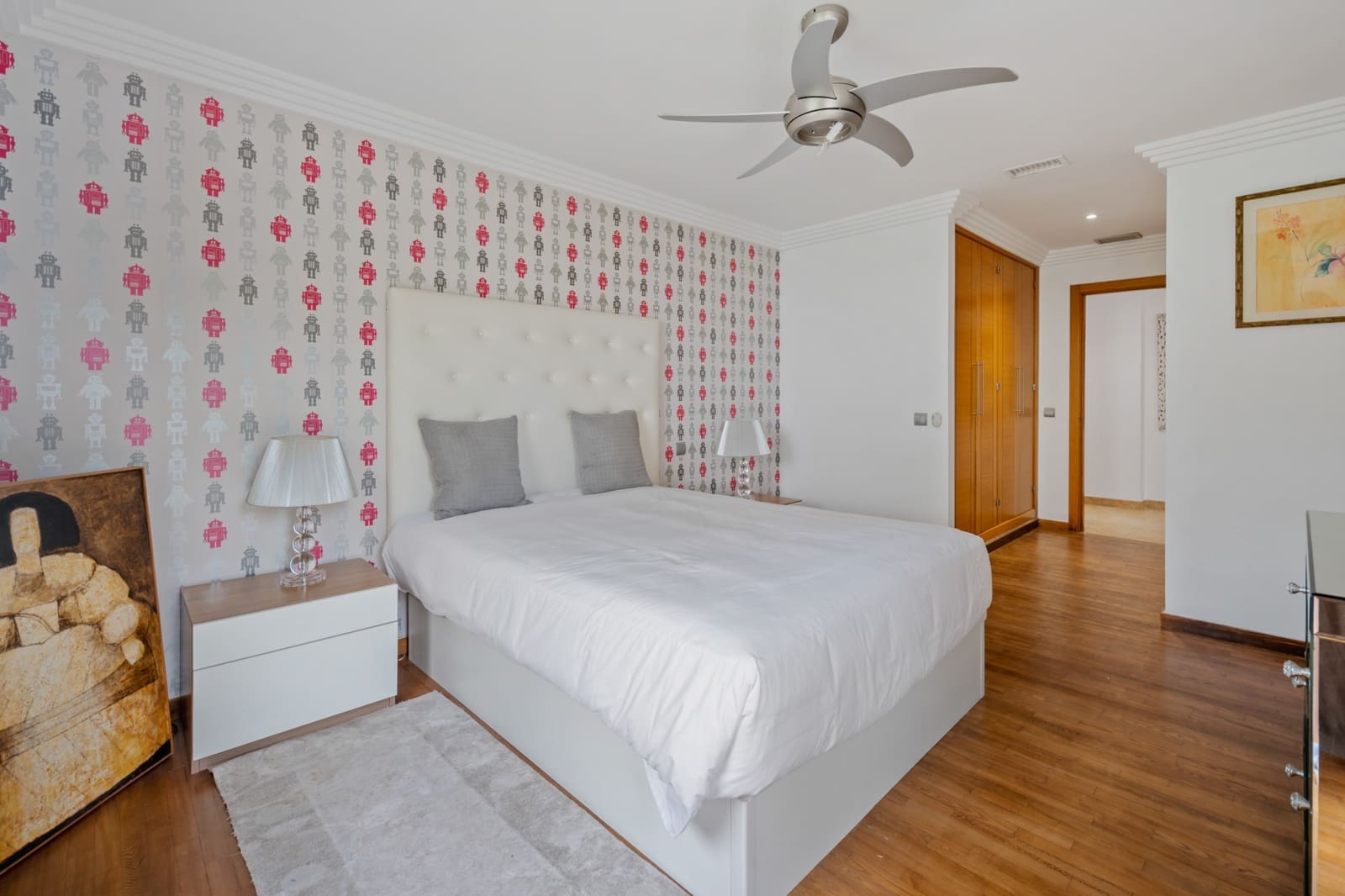 4 sypialnia Apartament na sprzedaż w Marbella z basenem - 2 500 000 € (Ref: 9990387)