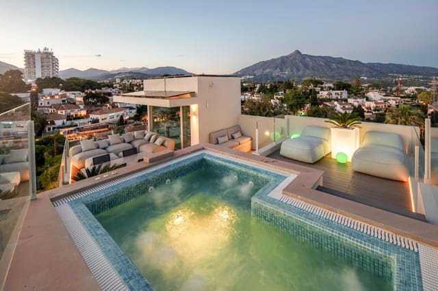 4 slaapkamer Villa te koop in Nueva Andalucia, Marbella met zwembad garage - € 2.775.000 (Ref: 9993925)