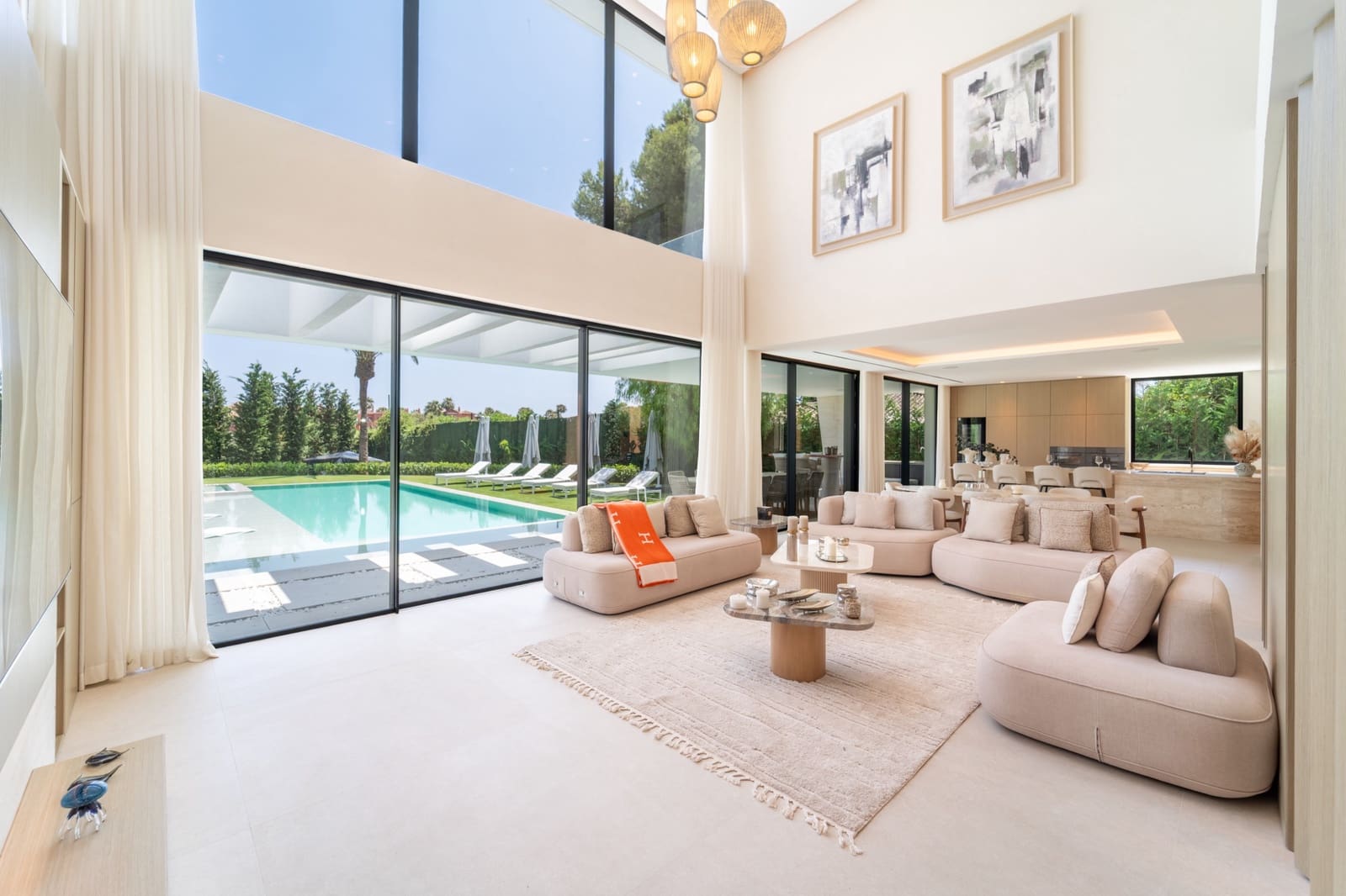 6 quarto Moradia para venda em Marbella com piscina garagem - 8 750 000 € (Ref: 9996772)