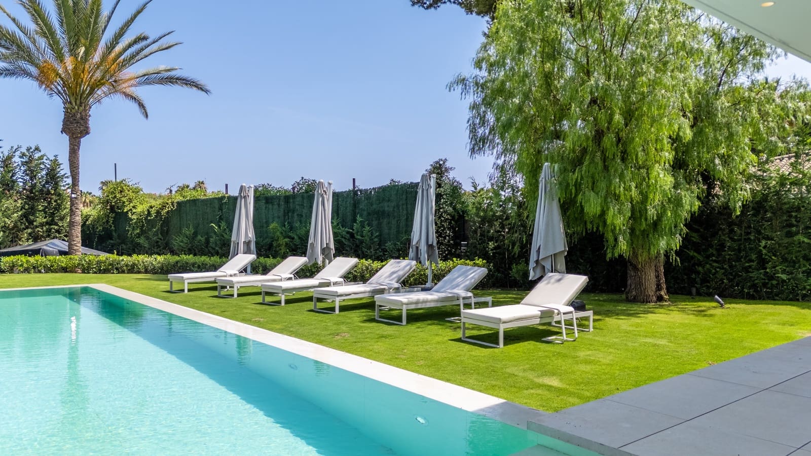 6 quarto Moradia para venda em Marbella com piscina garagem - 8 750 000 € (Ref: 9996772)