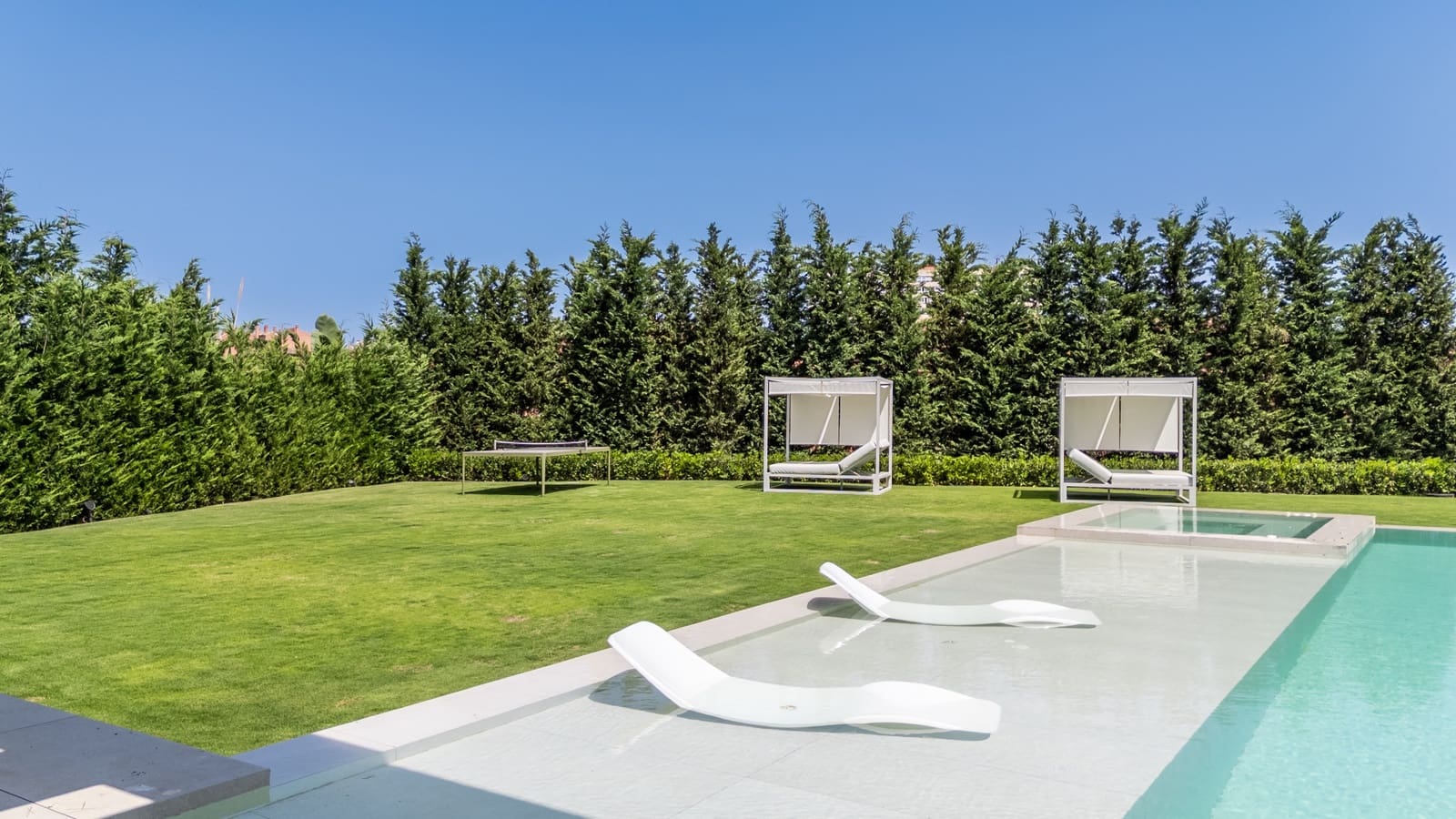 6 quarto Moradia para venda em Marbella com piscina garagem - 8 750 000 € (Ref: 9996772)