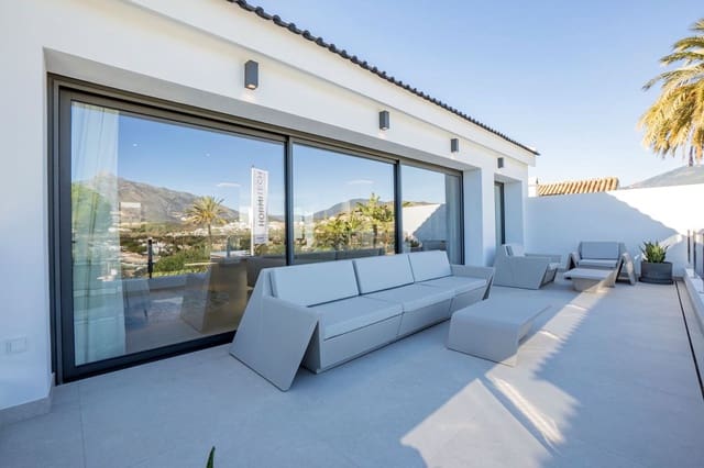4 soverom Villa til salgs i Nueva Andalucia, Marbella med garasje - € 3 300 000 (Ref: 9996773)