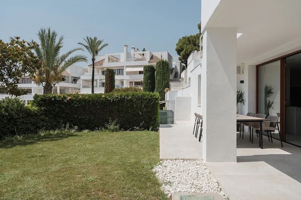 4 soveværelse Lejlighed til salg i Marbella med swimmingpool garage - € 2.595.000 (Ref: 9996774)