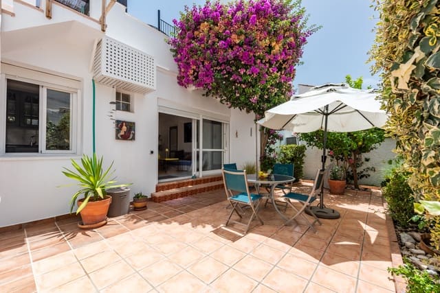 2 sovrum Hus till salu i Estepona - 725 000 € (Ref: 9998439)