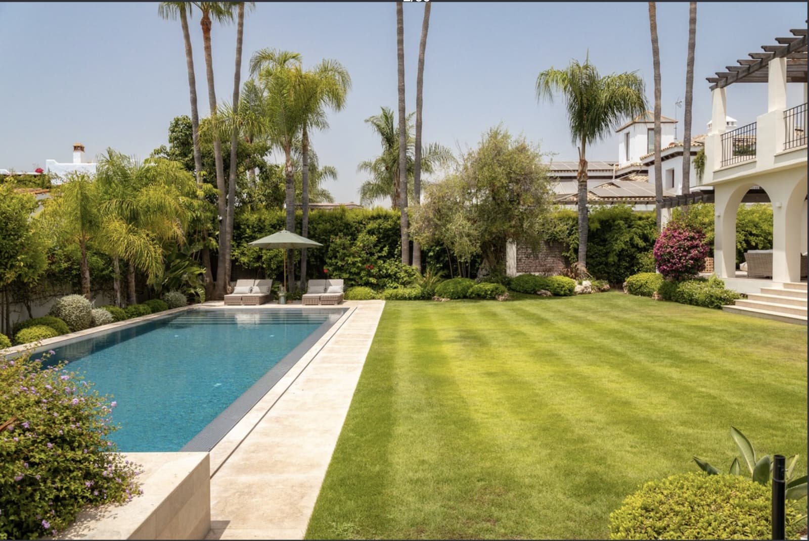 6 soverom Villa til salgs i San Pedro de Alcantara med svømmebasseng garasje - € 5 995 000 (Ref: 9998444)