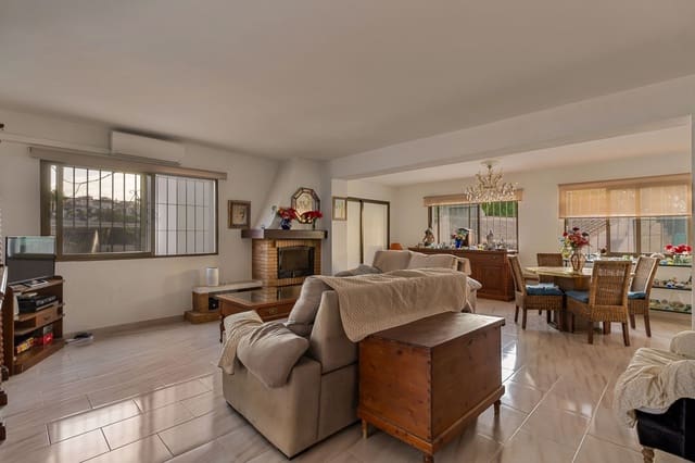 2 camera da letto Villa in vendita in Nueva Andalucia, Marbella con piscina garage - 1.375.000 € (Rif: 9998445)