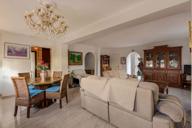 2 camera da letto Villa in vendita in Nueva Andalucia, Marbella con piscina garage - 1.375.000 € (Rif: 9998445)