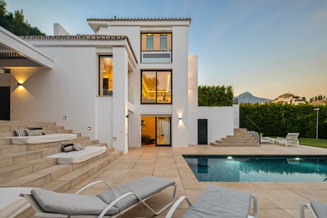 5 soveværelse Villa til salg i Nueva Andalucia, Marbella med swimmingpool garage - € 3.800.000 (Ref: 9999561)