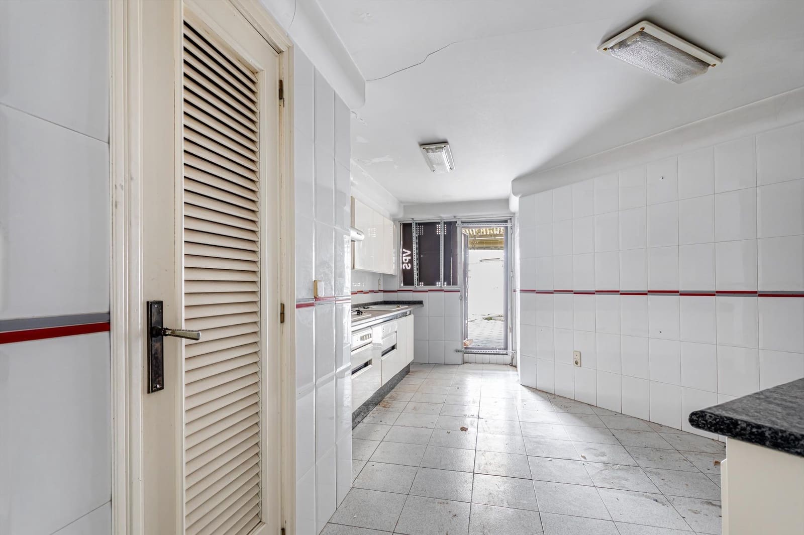 4 soveværelse Lejlighed til salg i Canals - € 119.000 (Ref: 9665182)