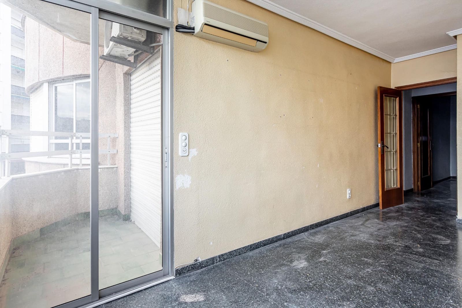 4 soveværelse Lejlighed til salg i Canals - € 119.000 (Ref: 9665182)