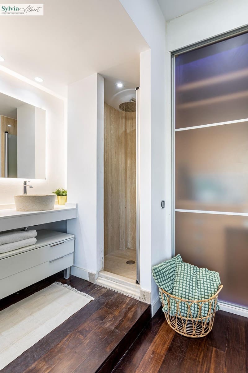 2 slaapkamer Penthouse te huur in Valencia stad - € 3.000 (Ref: 9665183)