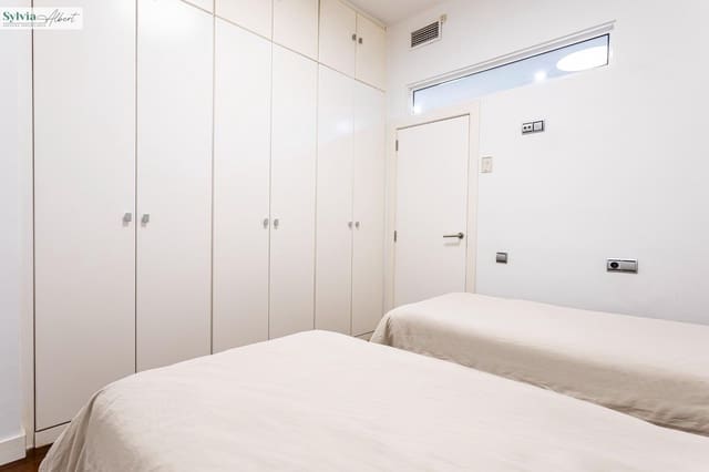 2 quarto Penthouse para arrendar em Sant Francesc, Valência cidade - 3 000 € (Ref: 9665183)