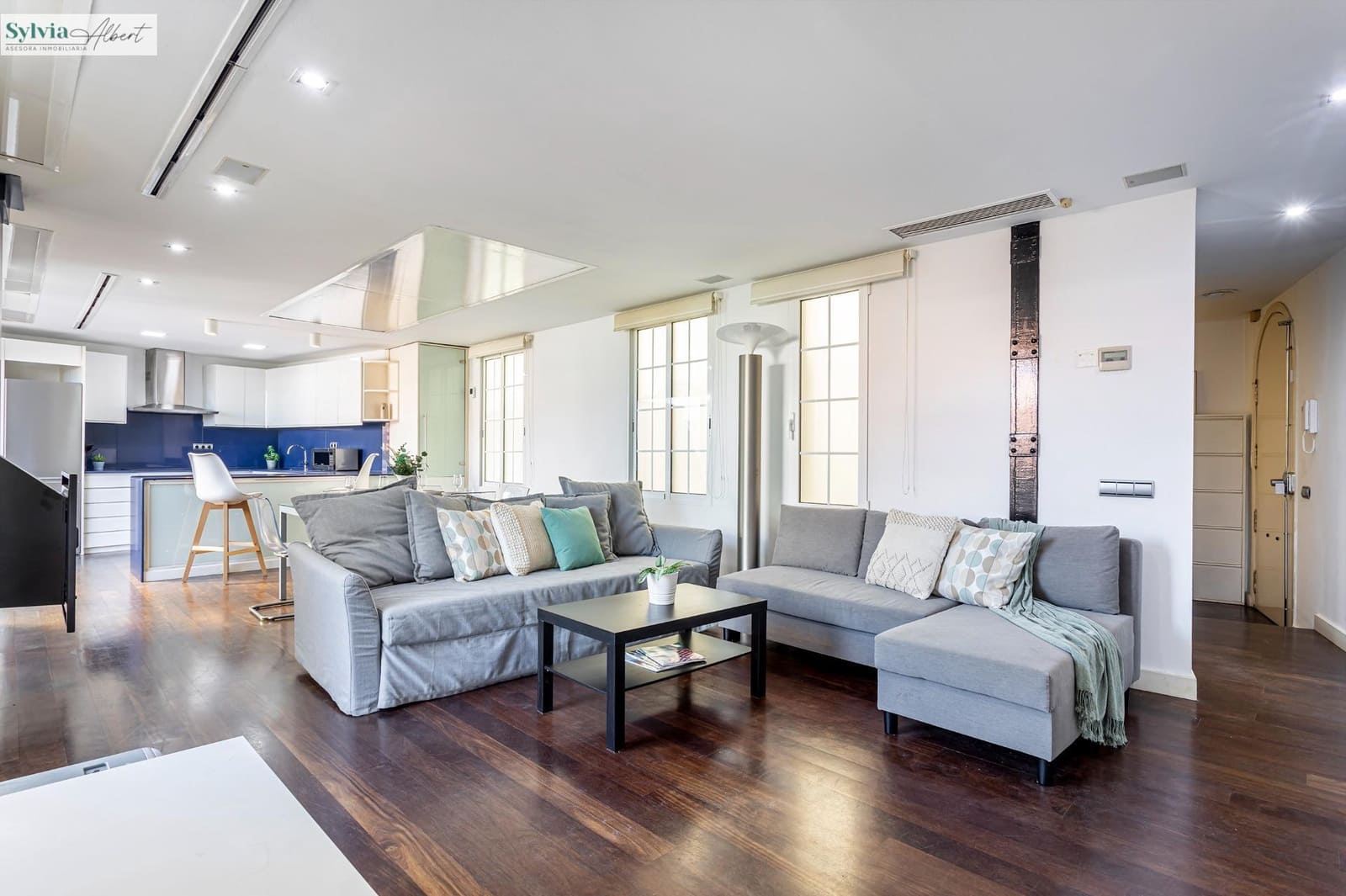 2 slaapkamer Penthouse te huur in Valencia stad - € 3.000 (Ref: 9665183)