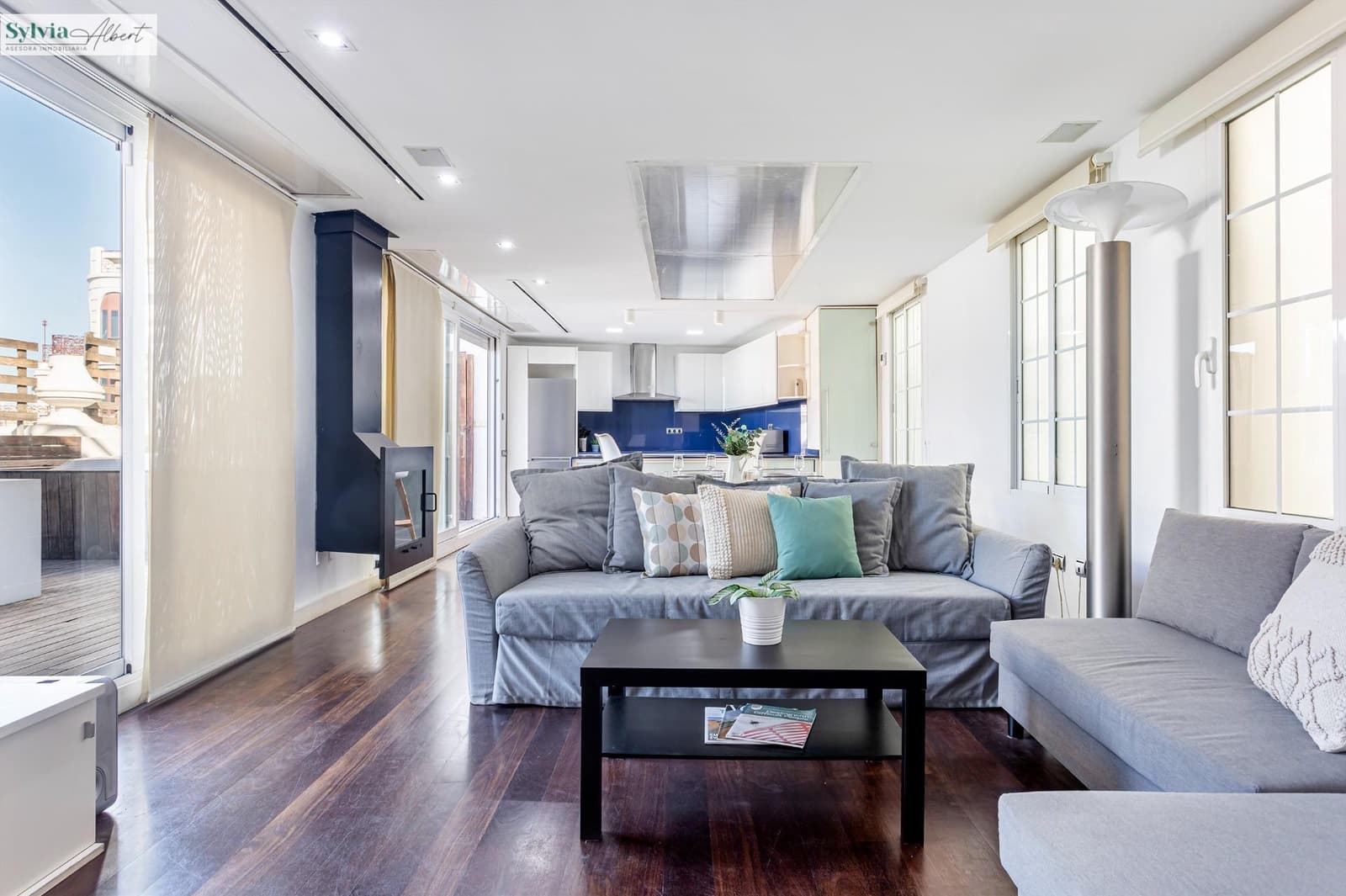 2 slaapkamer Penthouse te huur in Valencia stad - € 3.000 (Ref: 9665183)