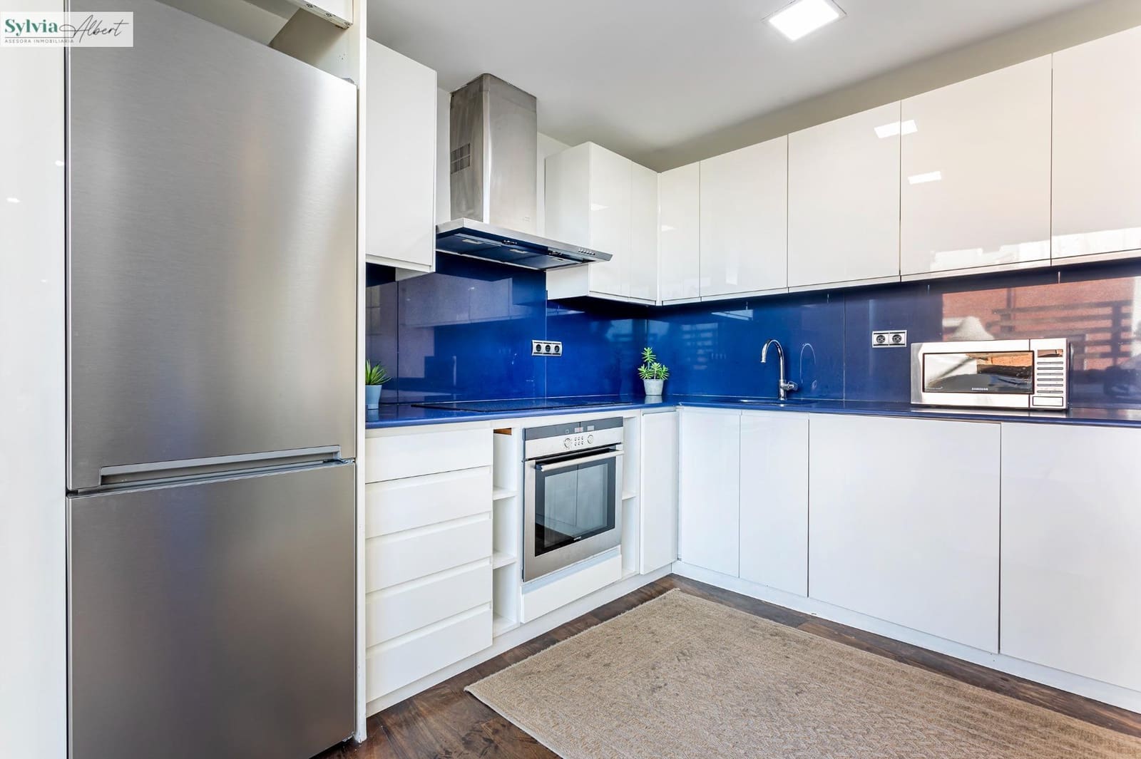 2 slaapkamer Penthouse te huur in Valencia stad - € 3.000 (Ref: 9665183)