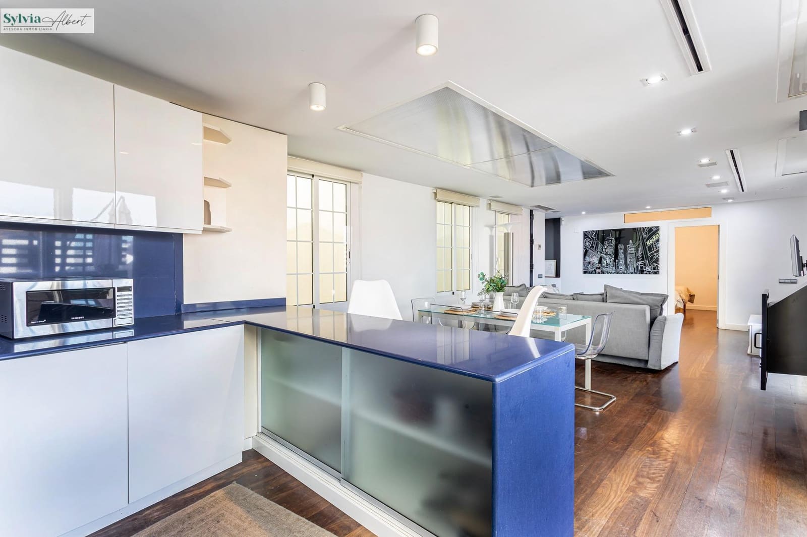 2 slaapkamer Penthouse te huur in Valencia stad - € 3.000 (Ref: 9665183)