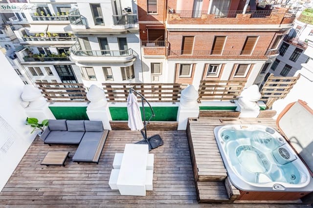 2 quarto Penthouse para arrendar em Sant Francesc, Valência cidade - 3 000 € (Ref: 9665183)