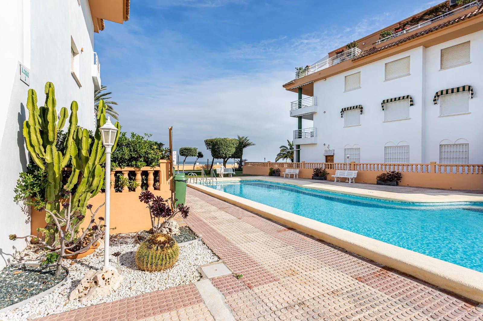 Apartamento de 1 habitación en Dénia en venta con piscina garaje - 260.000 € (Ref: 9665184)