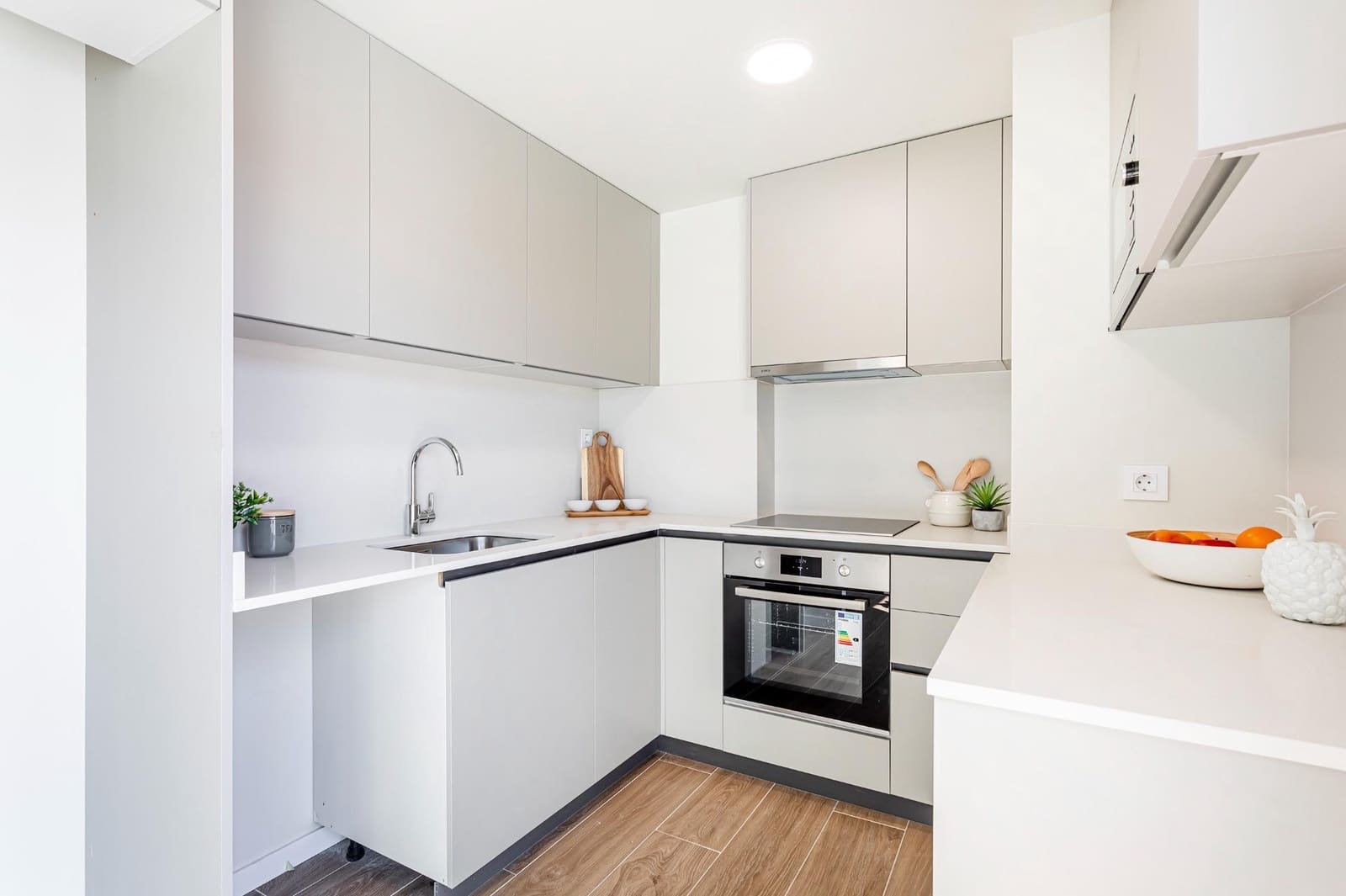 2 bedroom Penthouse for sale in Valencia city with garage - € 440,000 (Ref: 9674296)