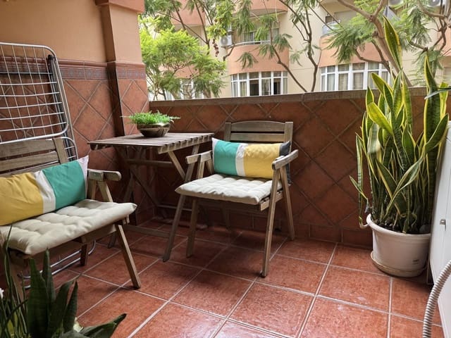 2 soveværelse Lejlighed til salg i Los Boliches , Fuengirola med swimmingpool - € 365.000 (Ref: 10001176)