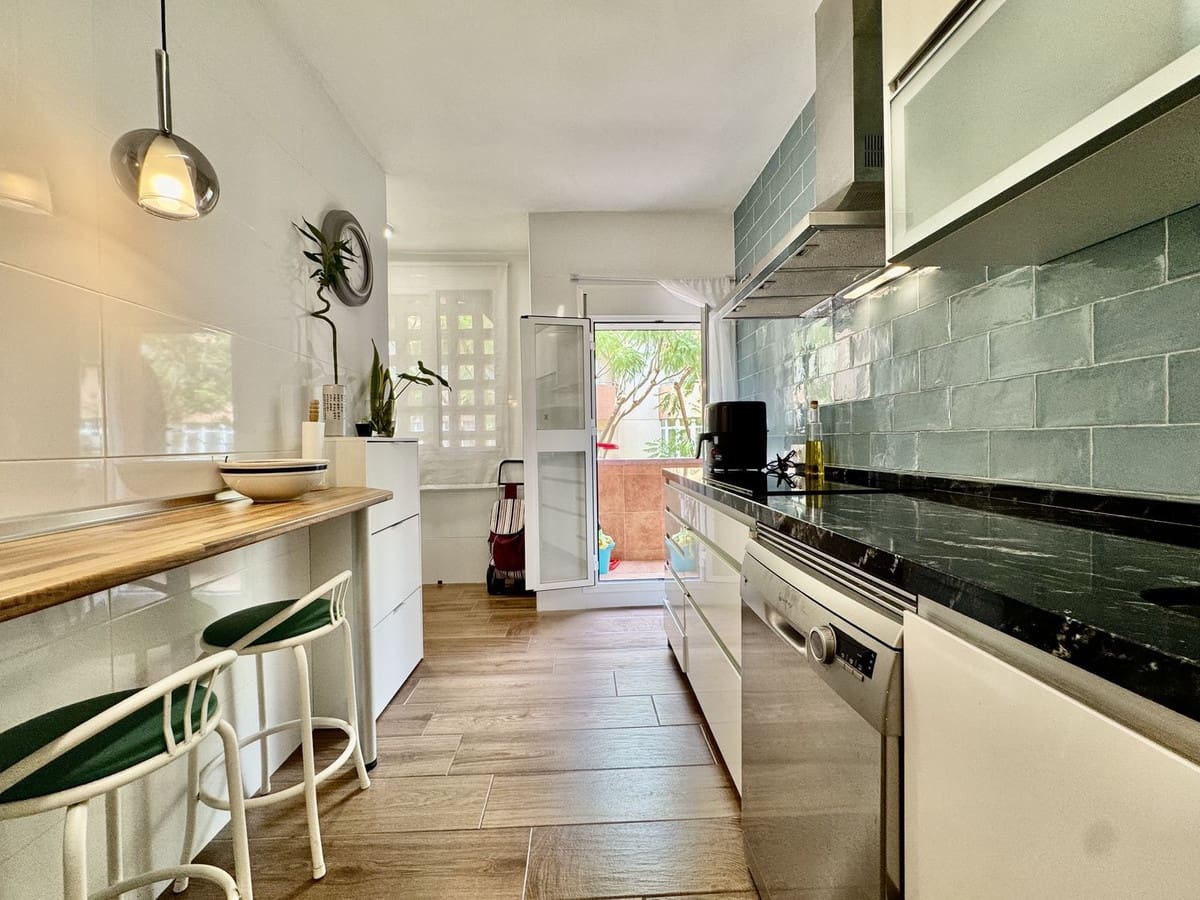 2 chambre Appartement à vendre à Fuengirola avec piscine - 365 000 € (Ref: 10001176)