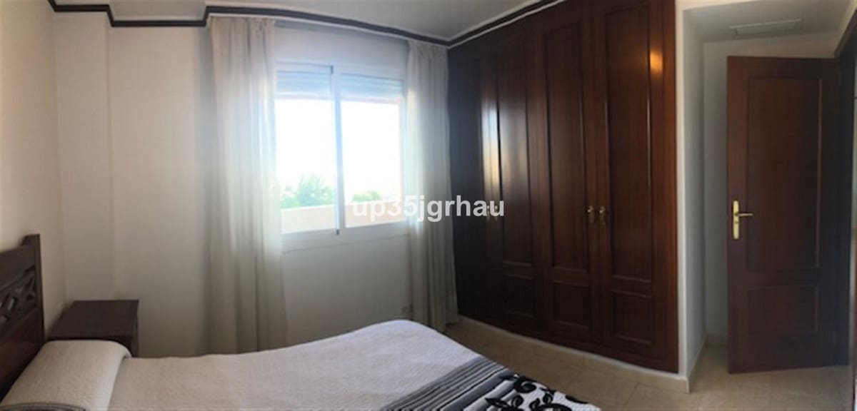 2 quarto Apartamento para venda em Estepona com piscina - 369 900 € (Ref: 10004533)