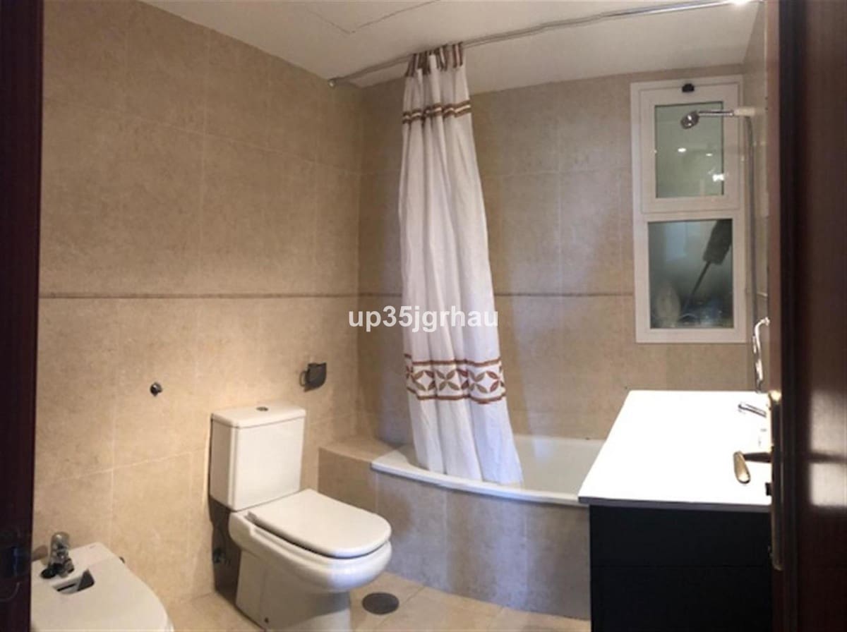 2 quarto Apartamento para venda em Estepona com piscina - 369 900 € (Ref: 10004533)