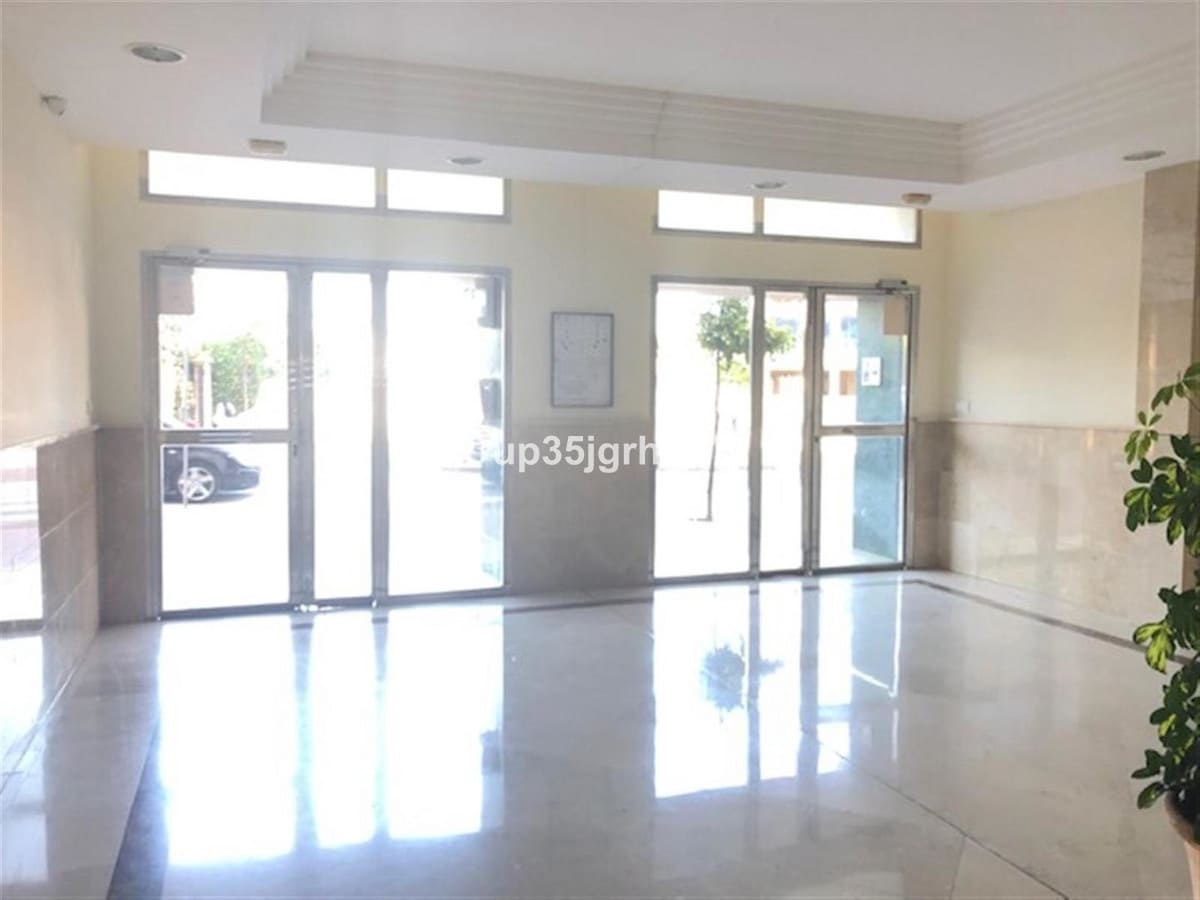 2 quarto Apartamento para venda em Estepona com piscina - 369 900 € (Ref: 10004533)