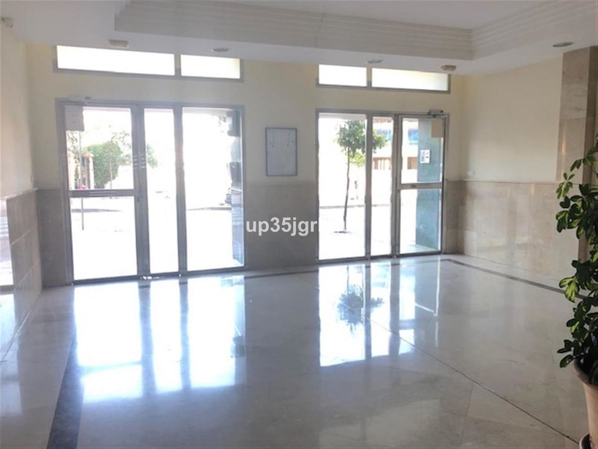 2 quarto Apartamento para venda em Estepona com piscina - 369 900 € (Ref: 10004533)