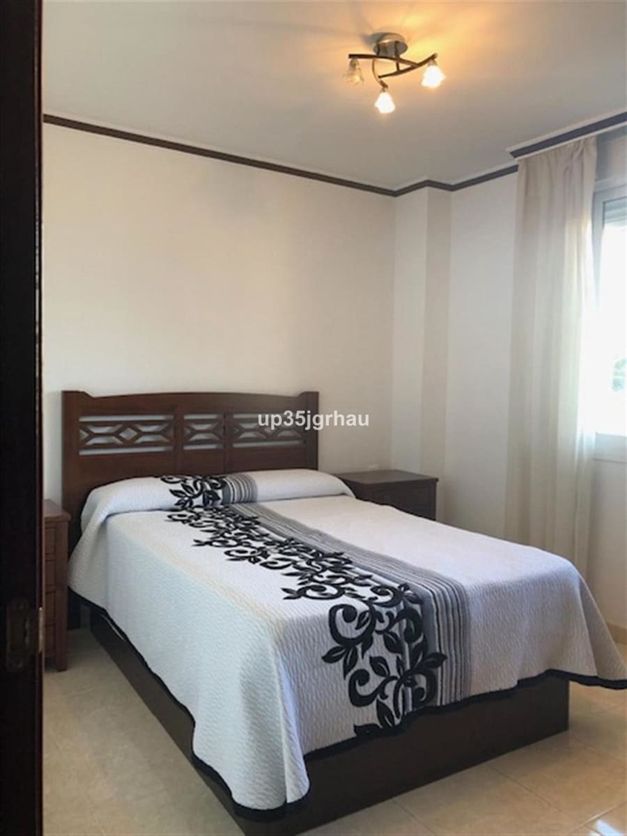 2 quarto Apartamento para venda em Estepona com piscina - 369 900 € (Ref: 10004533)