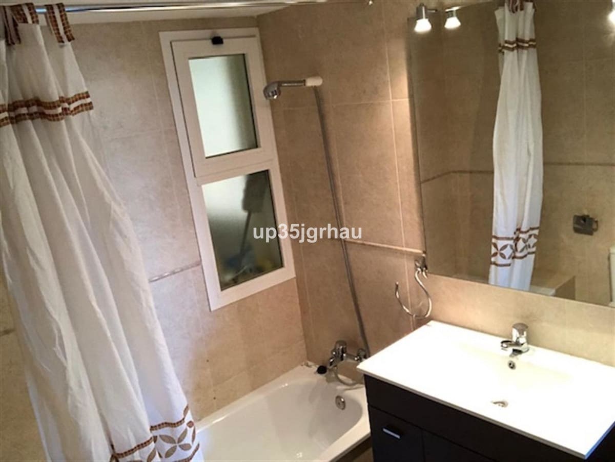 2 quarto Apartamento para venda em Estepona com piscina - 369 900 € (Ref: 10004533)