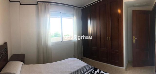 2 slaapkamer Appartement te koop in Estepona met zwembad - € 369.900 (Ref: 10004533)
