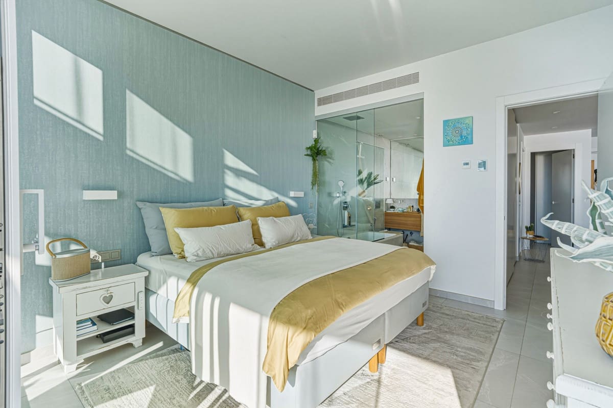 2 soverom Leilighet til salgs i Fuengirola med svømmebasseng - € 1 180 000 (Ref: 10004534)