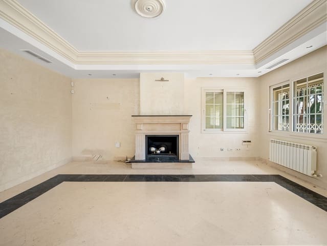 5 chambre Villa/Maison à vendre à Marbella avec piscine - 2 600 000 € (Ref: 10004535)