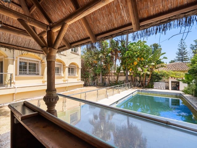 5 chambre Villa/Maison à vendre à Marbella avec piscine - 2 600 000 € (Ref: 10004535)