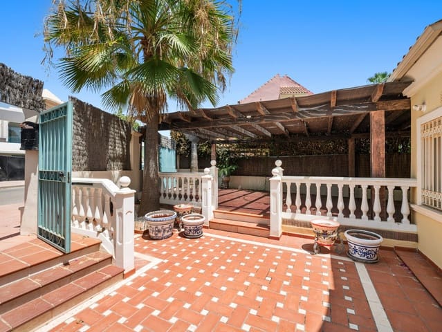 5 chambre Villa/Maison à vendre à Marbella avec piscine - 2 600 000 € (Ref: 10004535)