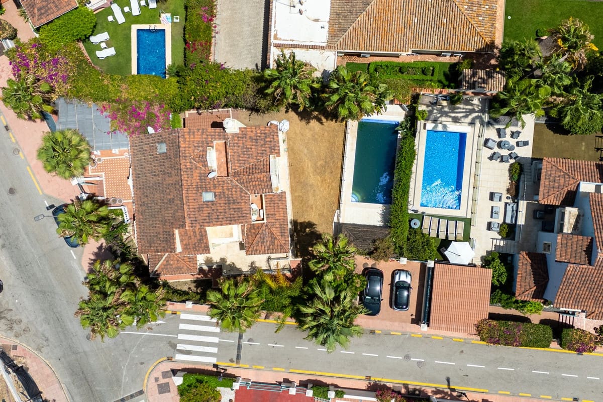 5 chambre Villa/Maison à vendre à Marbella avec piscine - 2 600 000 € (Ref: 10004535)
