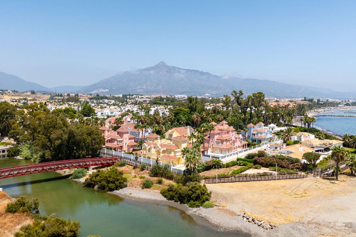 5 chambre Villa/Maison à vendre à Marbella avec piscine - 2 600 000 € (Ref: 10004535)