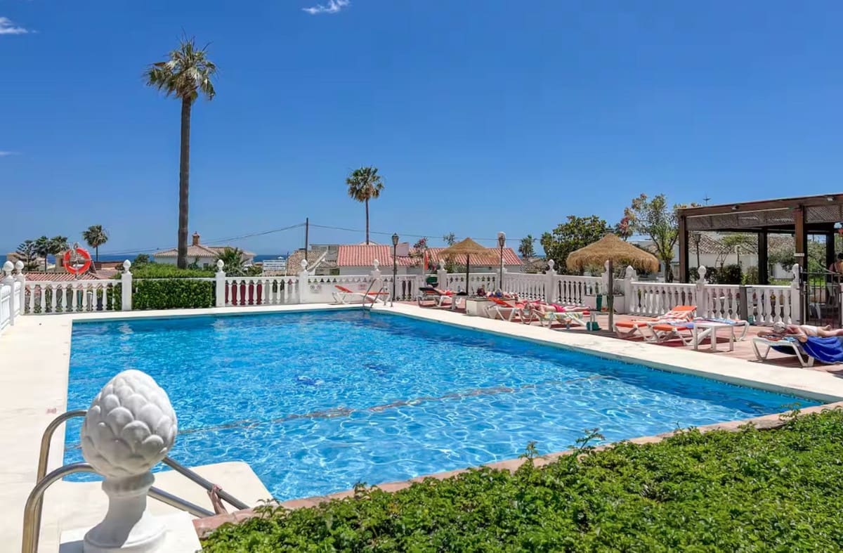 2 bedroom Apartment for sale in El Chaparral with pool - € 295,000 (Ref: 10004920)