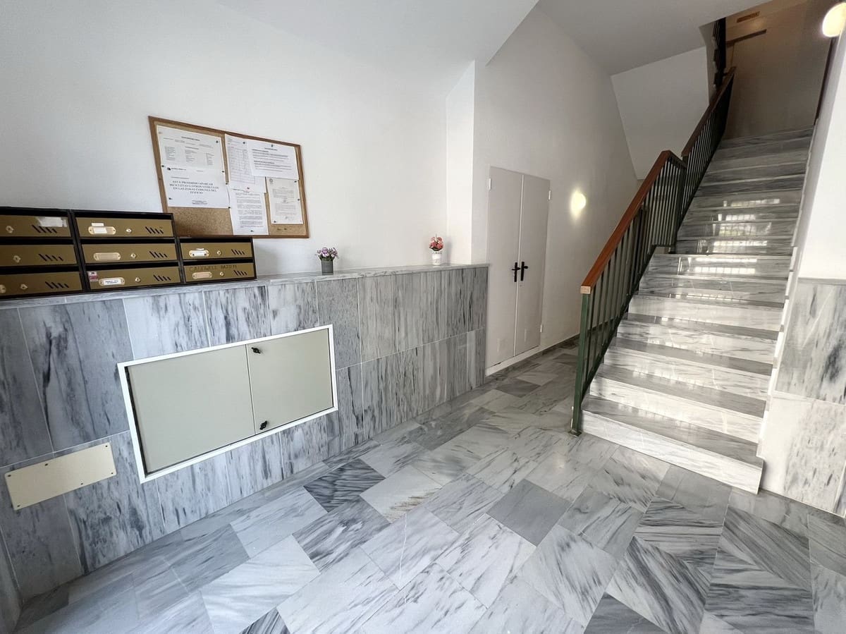 Apartamento de 2 habitaciones en Riviera del Sol en venta - 289.000 € (Ref: 10004922)