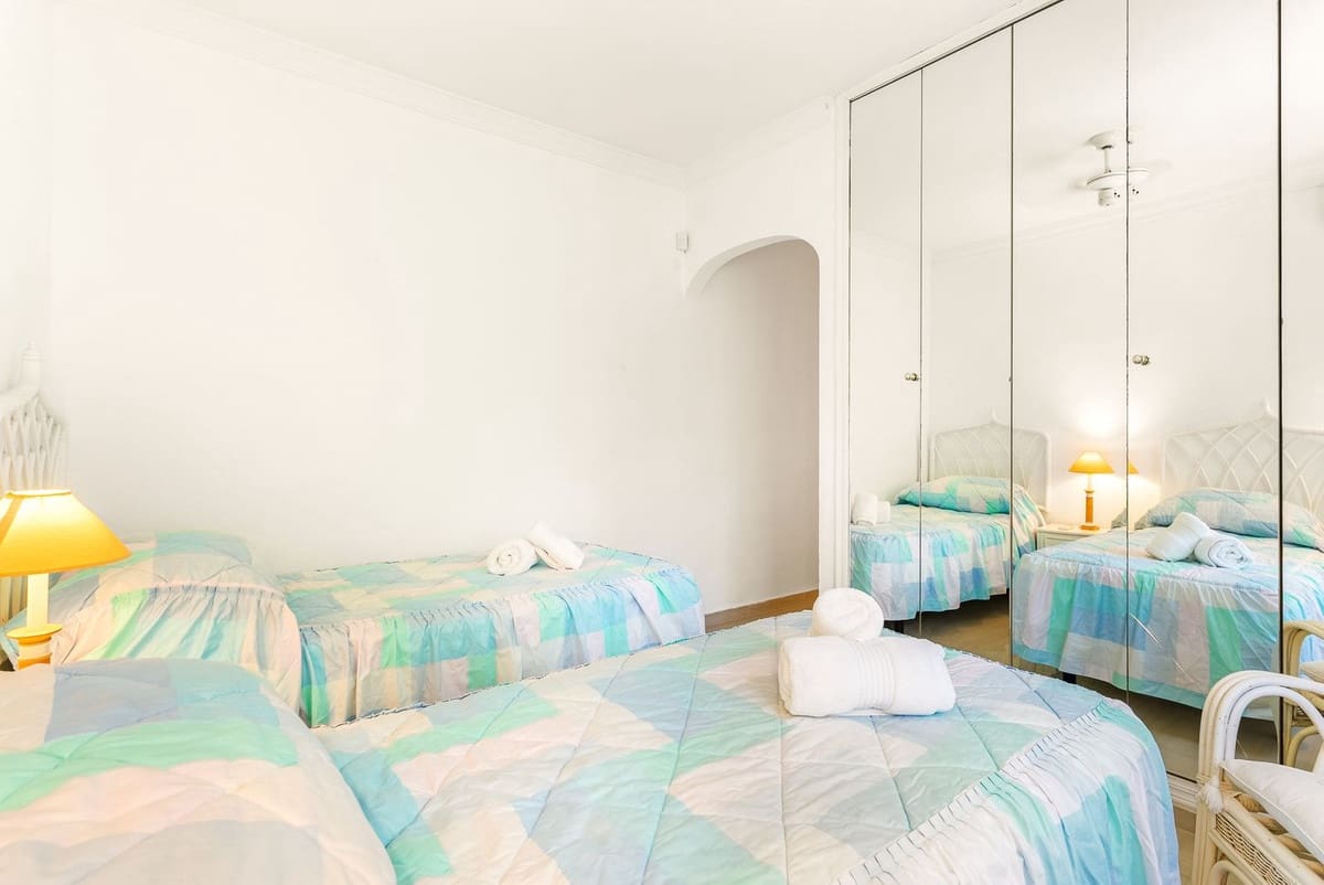 5 soveværelse Villa til salg i Calahonda med swimmingpool garage - € 1.350.000 (Ref: 10006079)