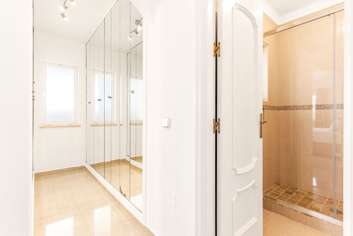 5 soveværelse Villa til salg i Calahonda med swimmingpool garage - € 1.350.000 (Ref: 10006079)