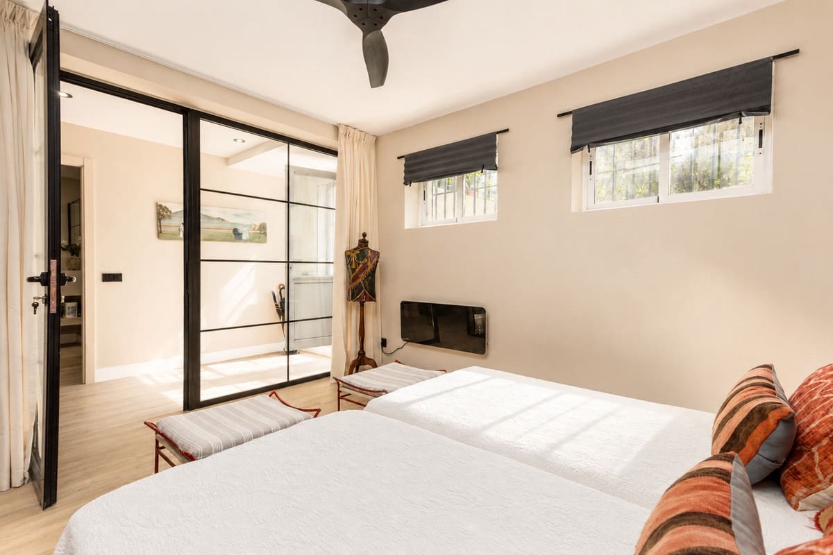 6 sovrum Hus till salu i Guadalmina med pool - 1 450 000 € (Ref: 10007579)