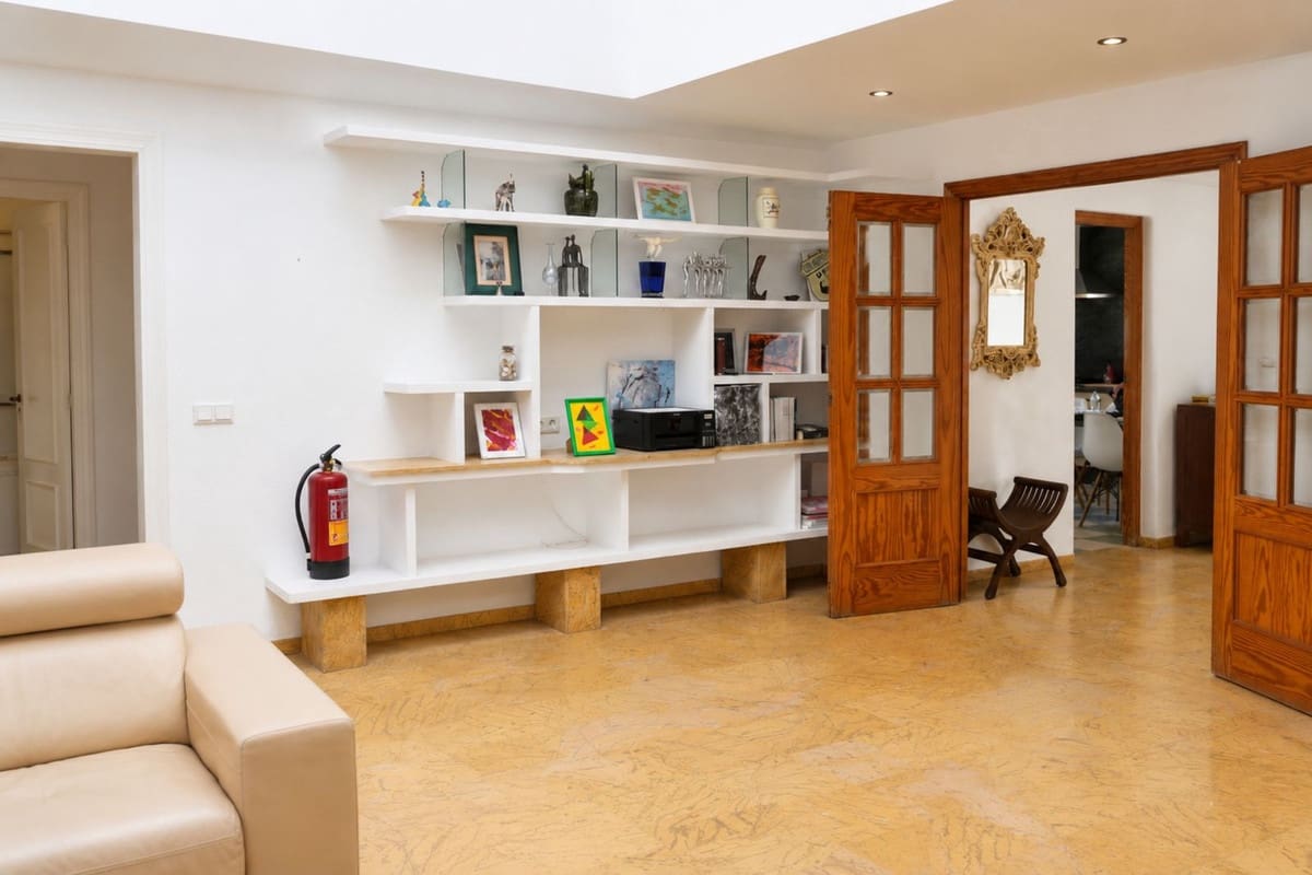 Chalet de 5 habitaciones en Marbella en venta con piscina - 850.000 € (Ref: 10007580)